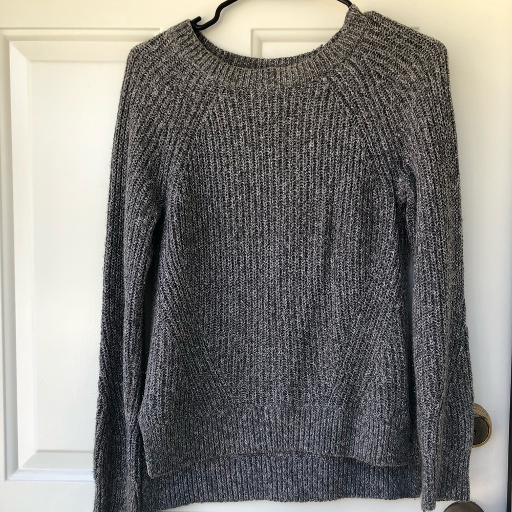Abercrombie & Fitch Gray Sweater